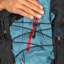 Osprey Quasar 28 Litre Day Pack -Fishing Elegant store quasar frontbungeecompressionsystem web 858364 d2f12452 4c5e 4873 ade8 d0c9658005a9